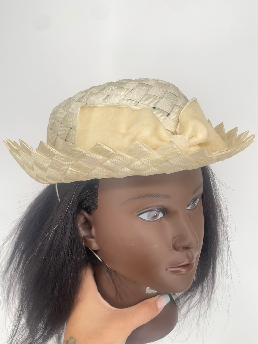 Vintage Cream Off White Woven Straw Hat W Velvet Bow Detail Sunhat Elastic Strap - Picture 14 of 16